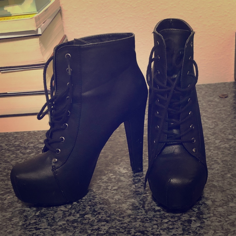 Bootie heel